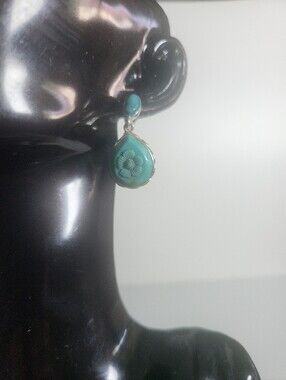 Monet 1950s Faux Turquoise Carved Floral Clip On Earrings Gold Tone R7